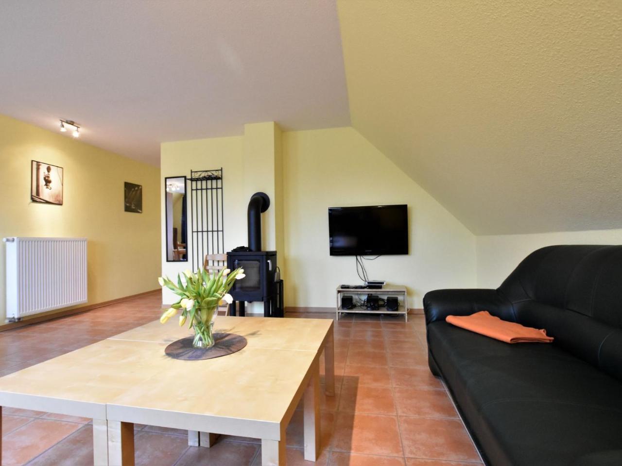 5-Bedroom Holiday Home In Zierow With Garden Dış mekan fotoğraf